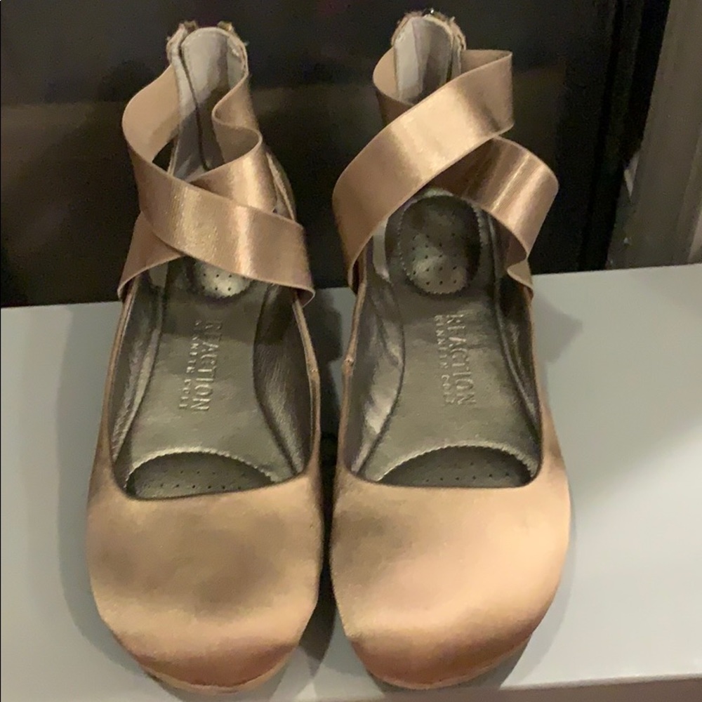 Brand New Kenneth Cole Reaction Pro Time flats